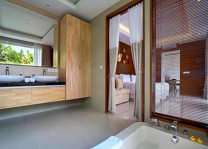 Outstanding 1br Private Pool Near Villa *