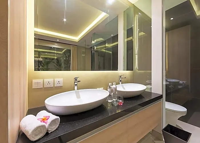 Outstanding 1br Private Pool Near